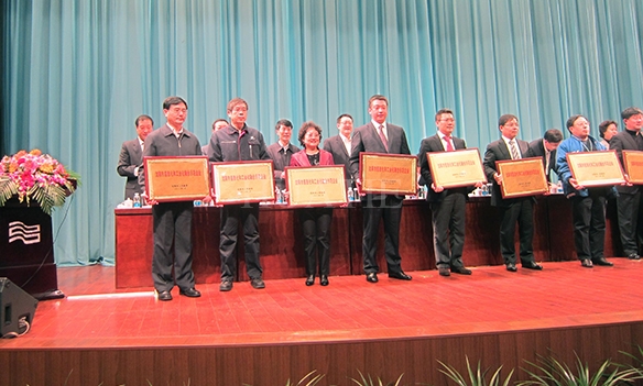  沈陽(yáng)華鐵企業(yè)集團(tuán)被命名為首批沈陽(yáng)市信息化和工業(yè)化融... 